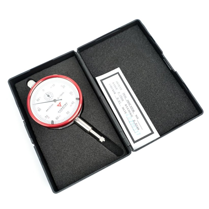 Czujnik zegarowy 0–10 mm (0,01 mm) z czytelną tarczą, w plastikowym pudełku